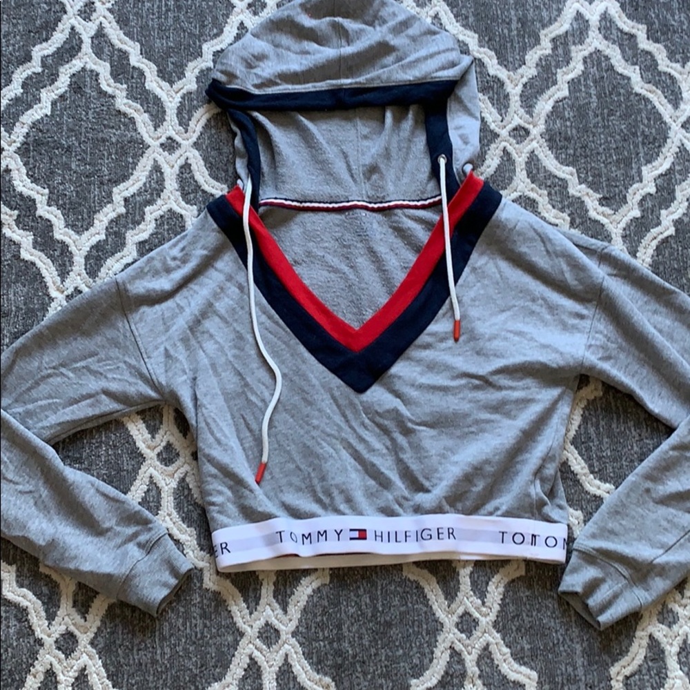 Tommy Hilfiger cropped hoddie